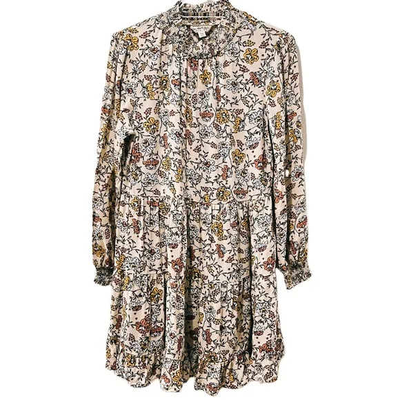 Miss Selfridge shirred smock dress in ditsy floral - Picture 4 of 8